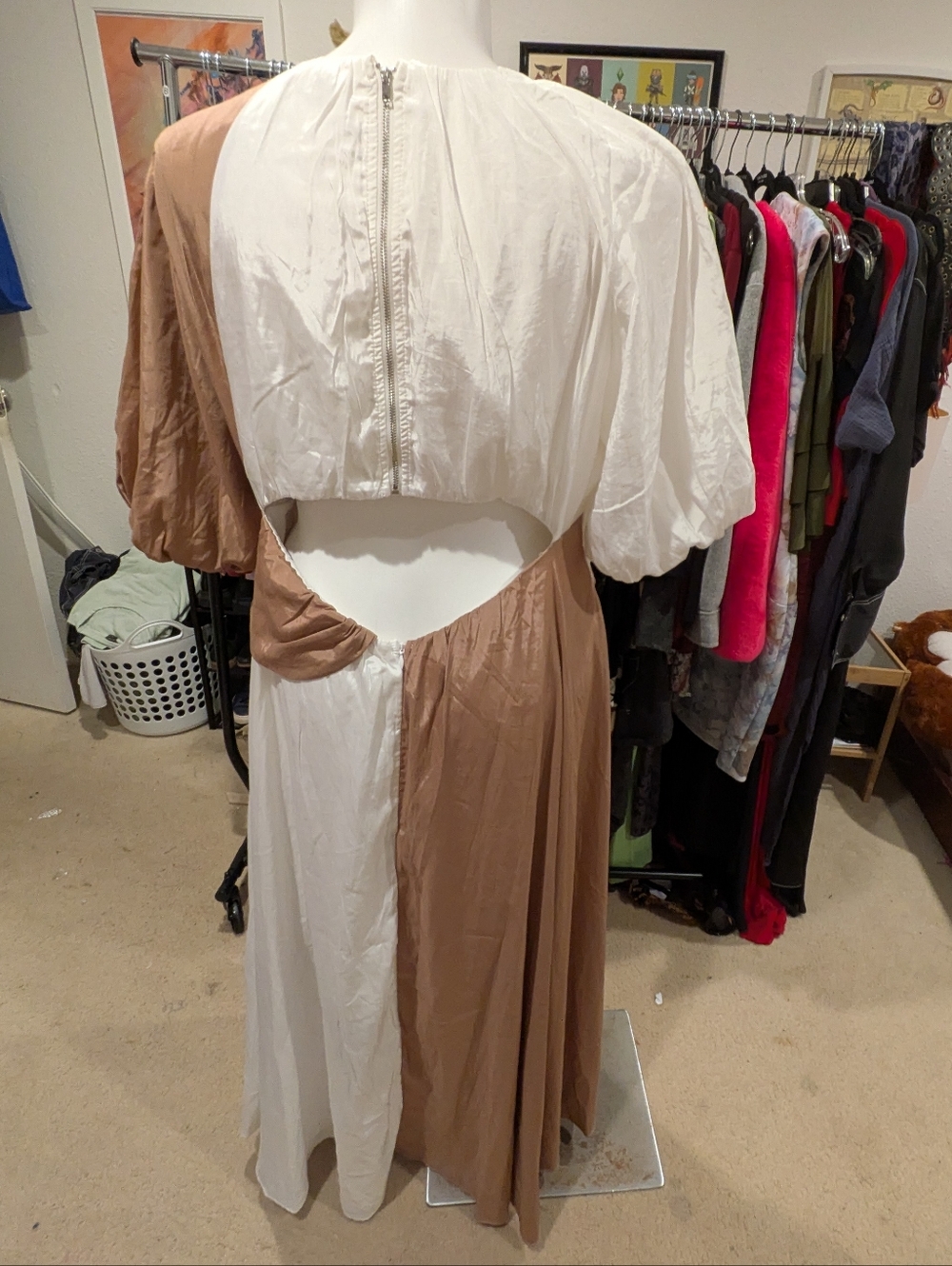 Rosevelvet Two-Tone White and Tan Maxi Dress - 3X